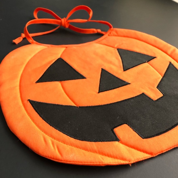 Handmade 100% Cotton Halloween Pumpkin Bib for Kids - Picture 3 of 7